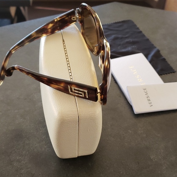 Versace Sunglasses - Picture 3 of 8